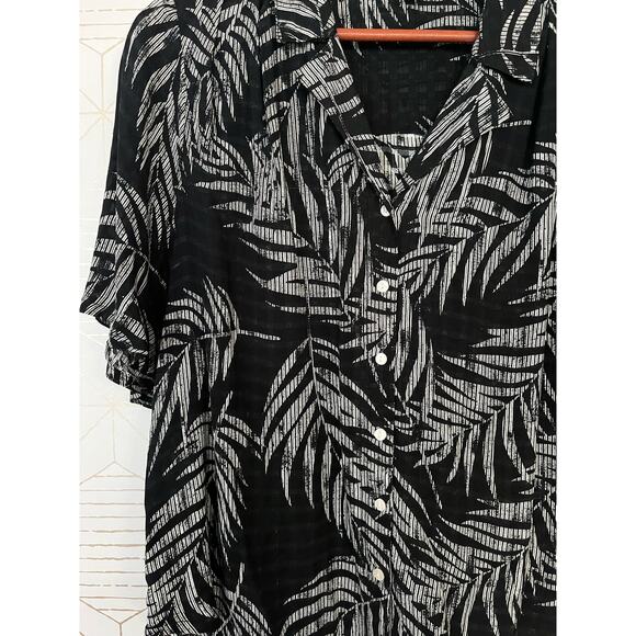 Jane and Delancey Black White Tropical Button down Shirt Flowy Casual Sz Medium - Picture 4 of 15
